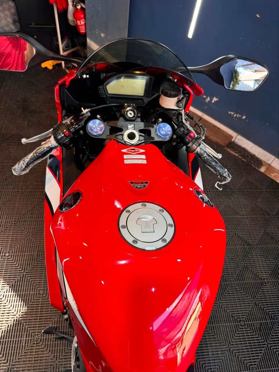 Cbr 1000rr fireblade  - Foto 3