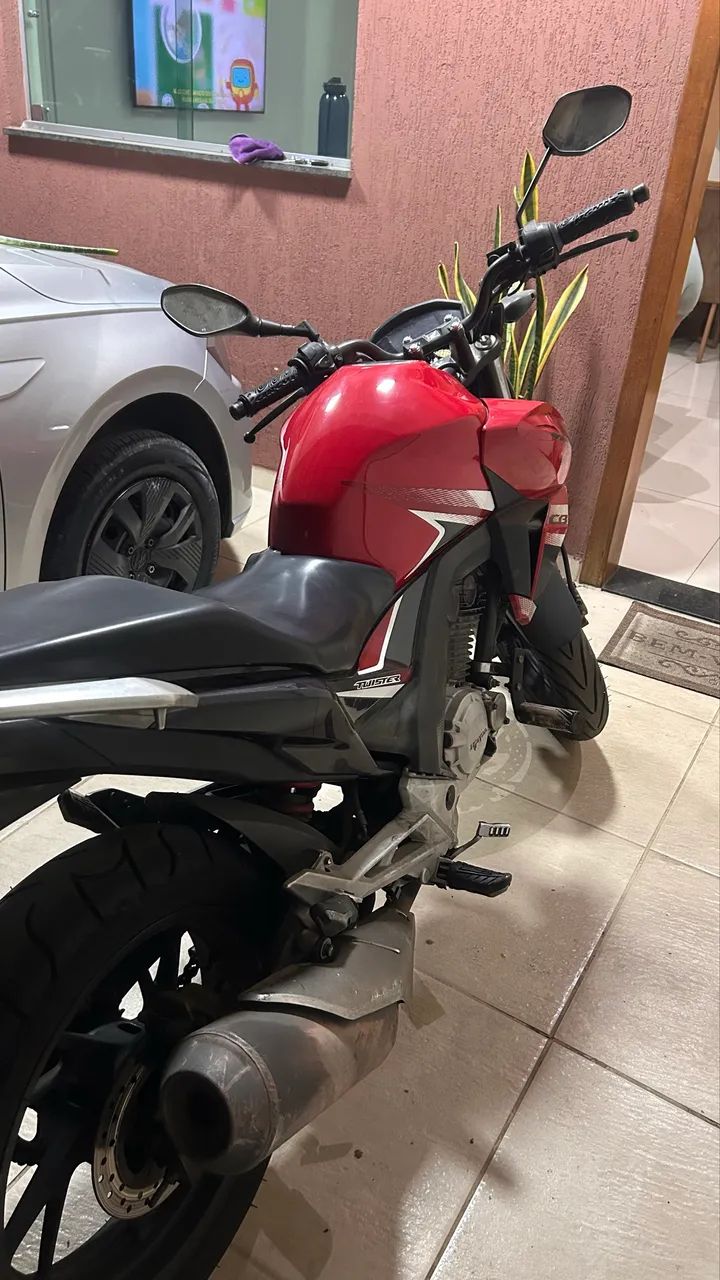 Twister CB 250  - Foto 2