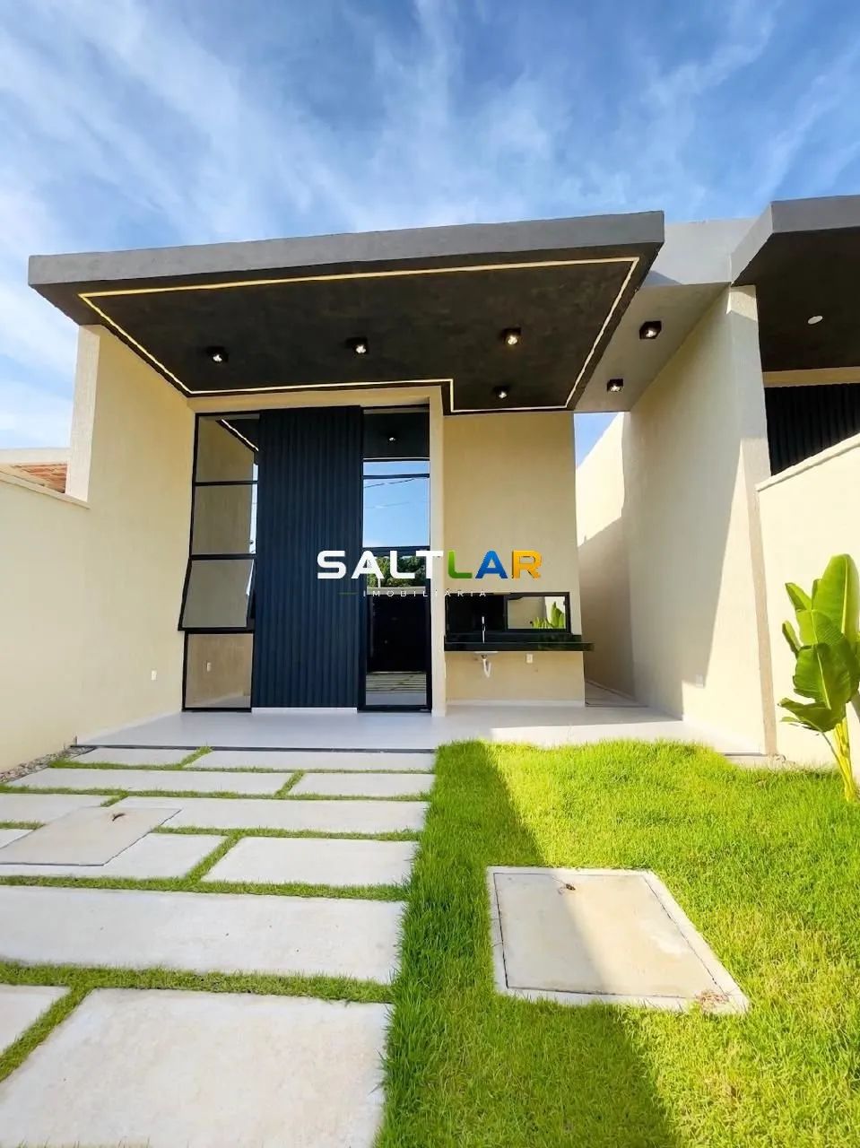 CASAS PLANAS E DUPLEX NO COÍTE, EUSÉBIO | 3 QUARTOS E 2 VAGAS