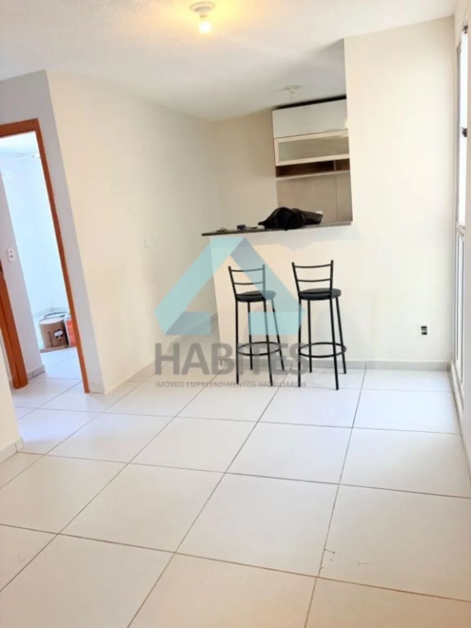 APARTAMENTO COM 2 DORMITÓRIOS COM ARMÁRIOS NA COZINHA E COOKTOP. - Foto 2
