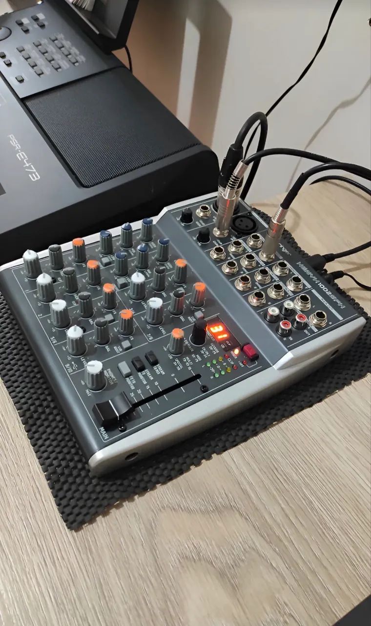 Mixer/interface behringer 1002 sfx  - Foto 4