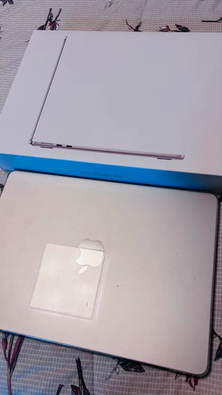 MacBook Air M2/ 256GB/ 13.6 8MRAM - Notebooks - Jardim Sabará