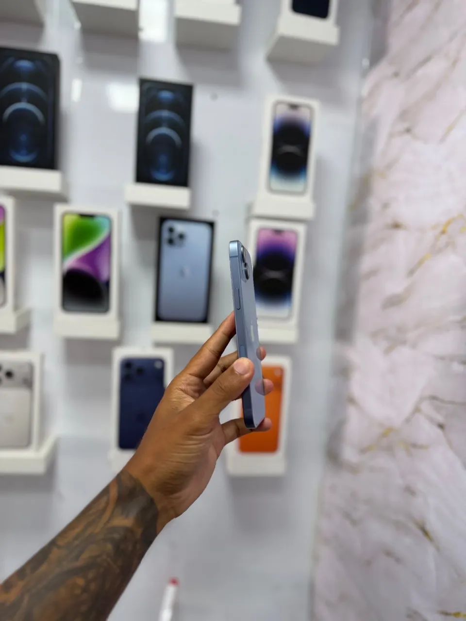 IPHONE 14 PLUS - 256GB ? R$ 2.899 - Foto 2