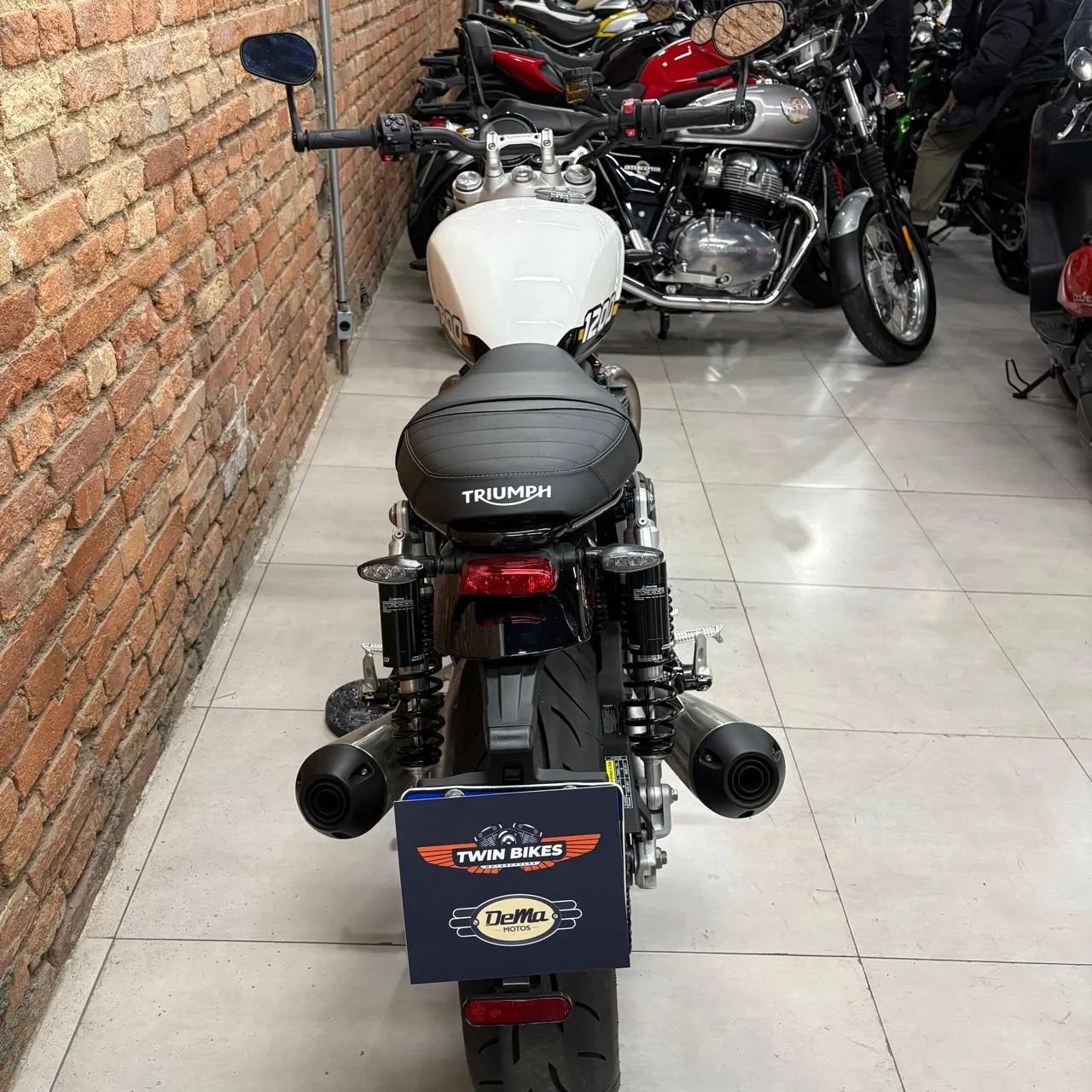 Triumph Speed Twin 1200cc - Foto 4