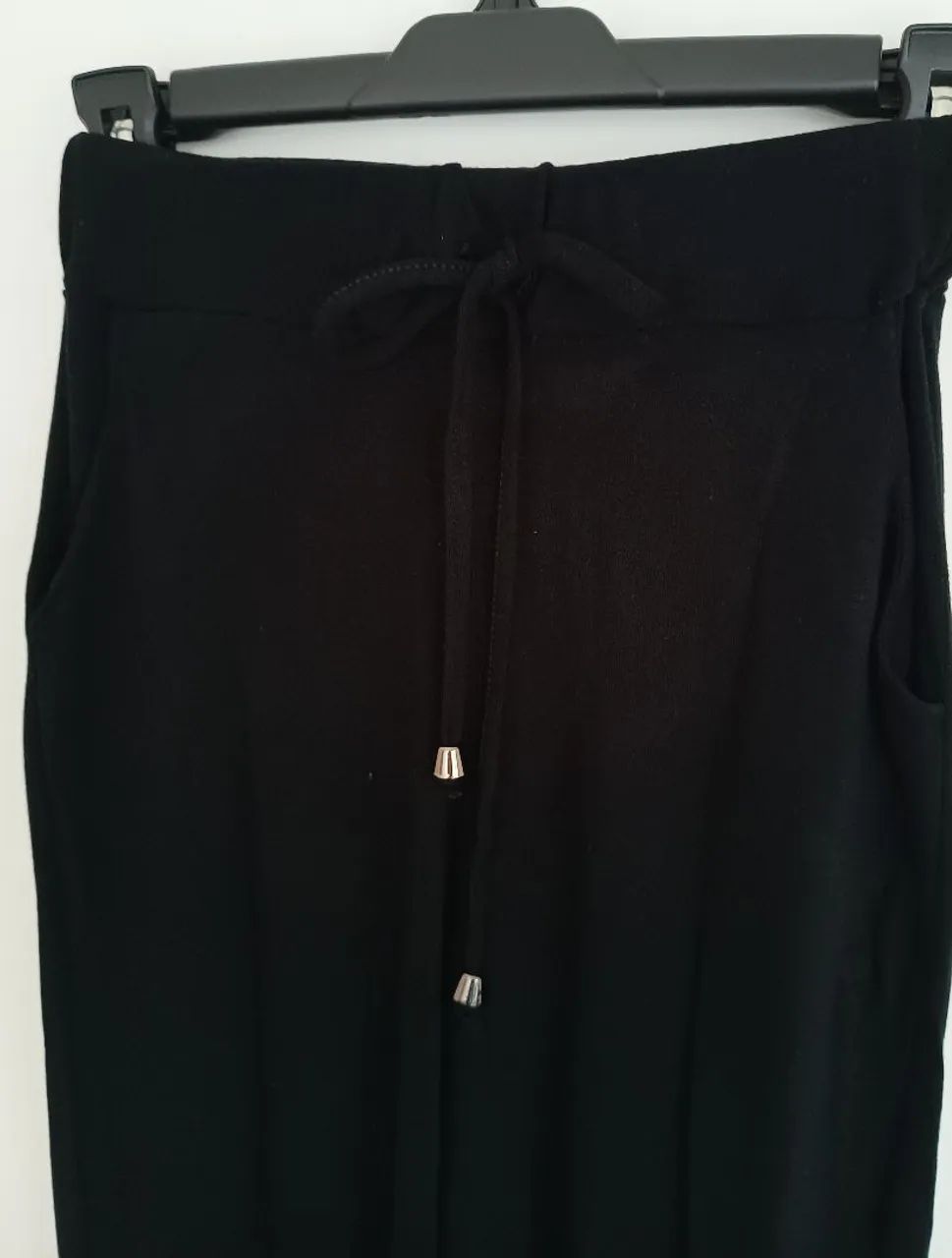 Calça Pantacourt Preta  - Foto 2