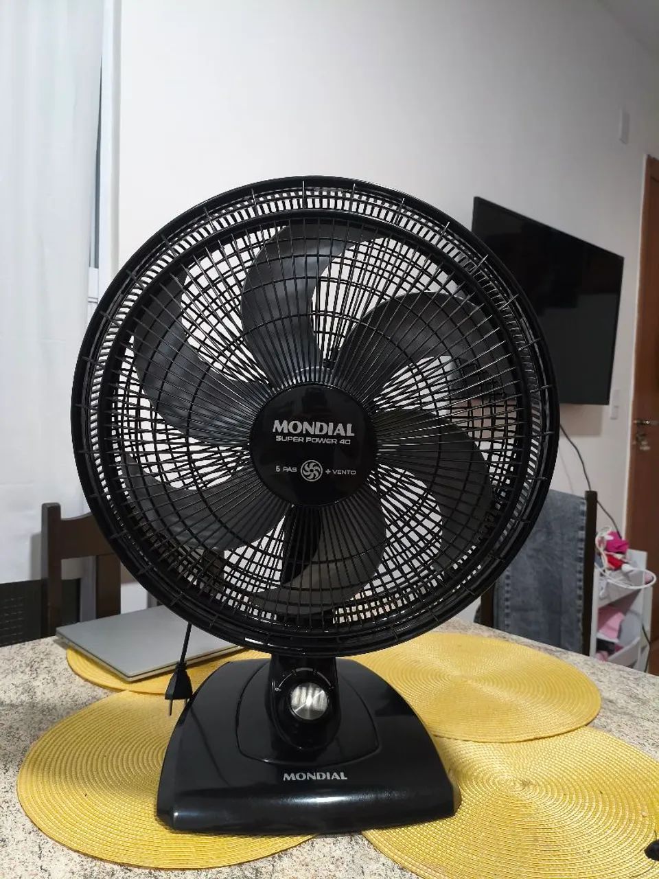 Ventilador de mesa Mondial 