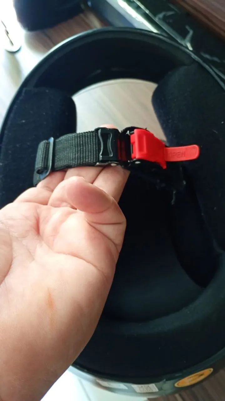 Capacete novo de moto tam 56  - Foto 4