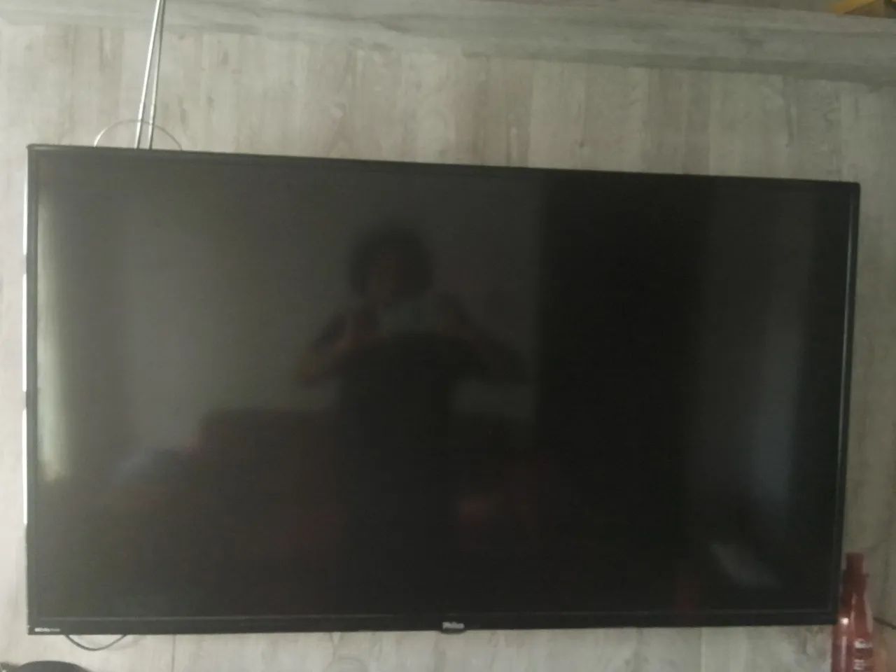 Tv Ismart 42 polegadas marca Philips completa 