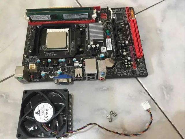 KIT PC BÁSICO COM PLACA MÃE, PROCESSADOR, 2 PENTES DE MEMÓRIA +  COLLER DE BRINDE  - Foto 4