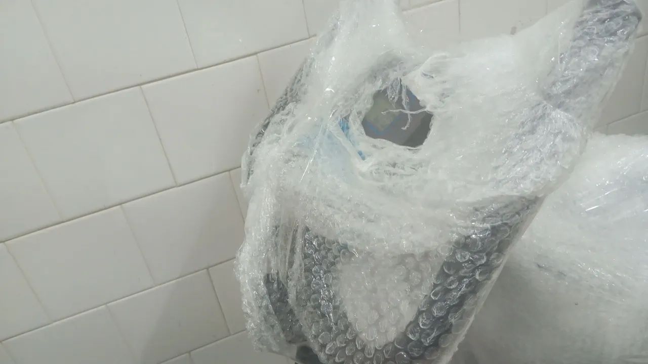 Bicicleta ergométrica com computador digital,banco regulável de couro - Foto 3