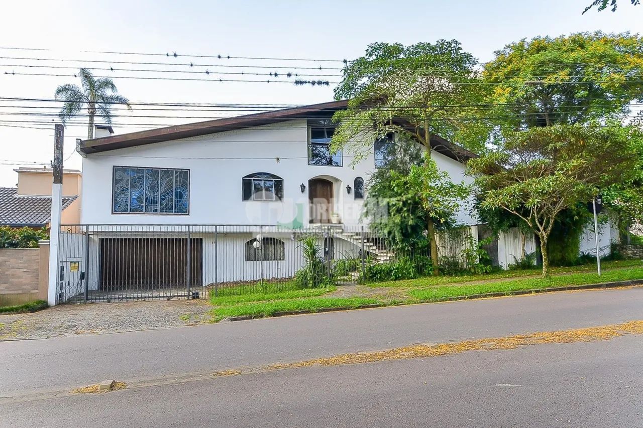 Casa comercial com 9 salas no bairro Seminário!!!