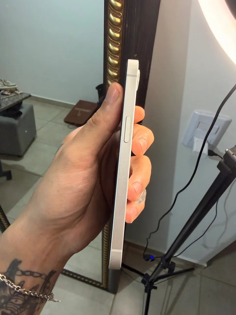 iPhone 16E 128 GB 100% da bateria  - Foto 4