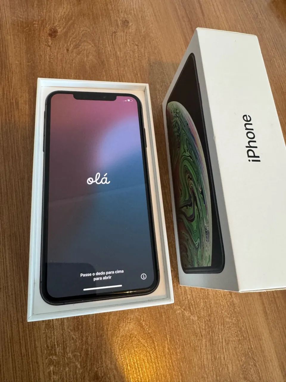 iPhone XS Max 64GB Space Gray + Caixa + Capinhas e Películas