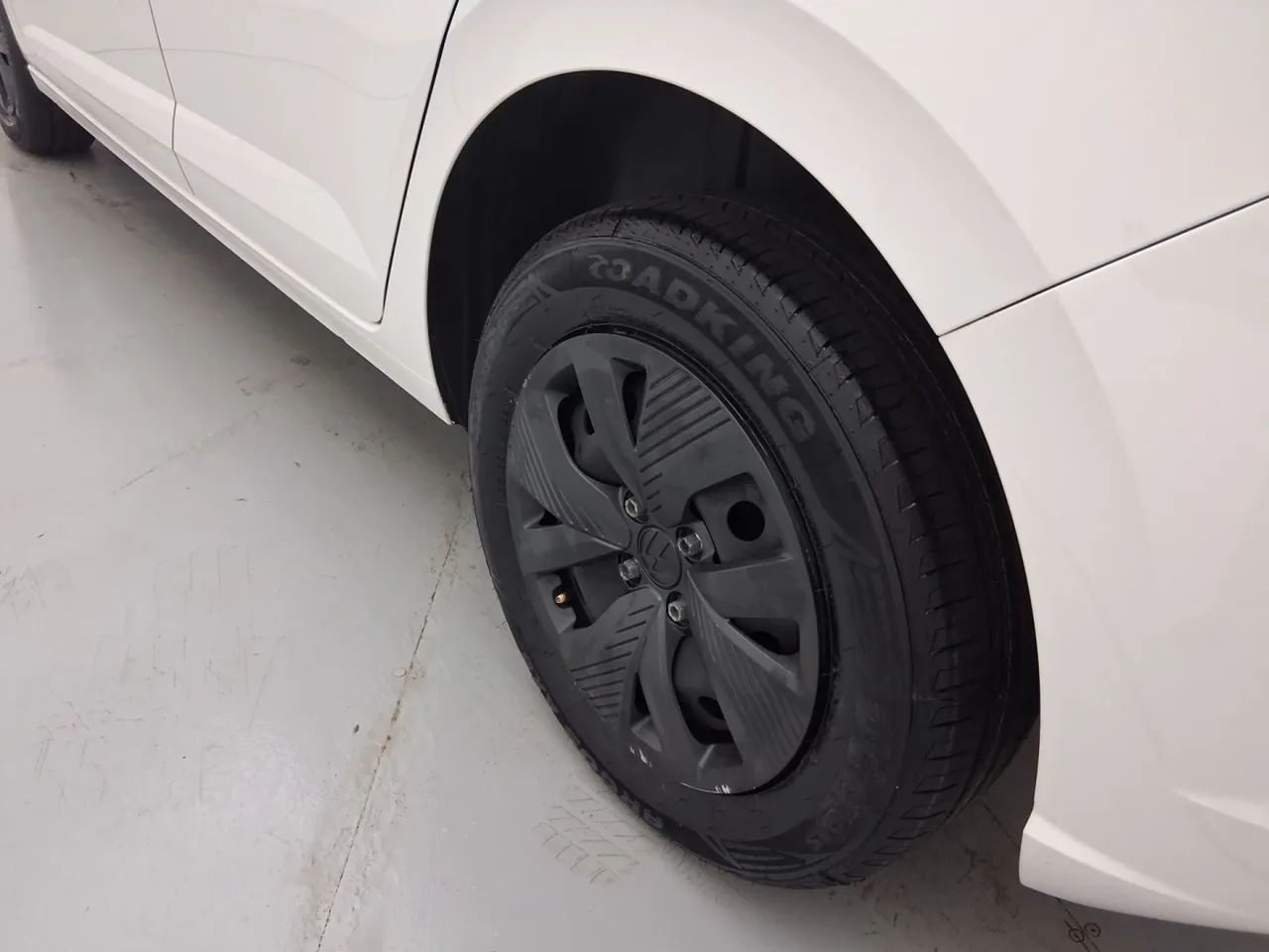 Volkswagen Polo Track 1.0 Flex 12V 5p, foto 12 de 18