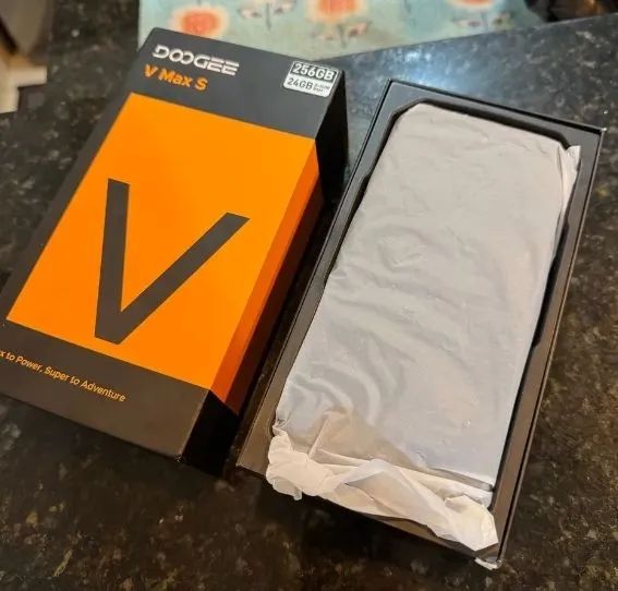 Celular robusto militar Doogee Vmax S PRONTA ENTREGA - Foto 5