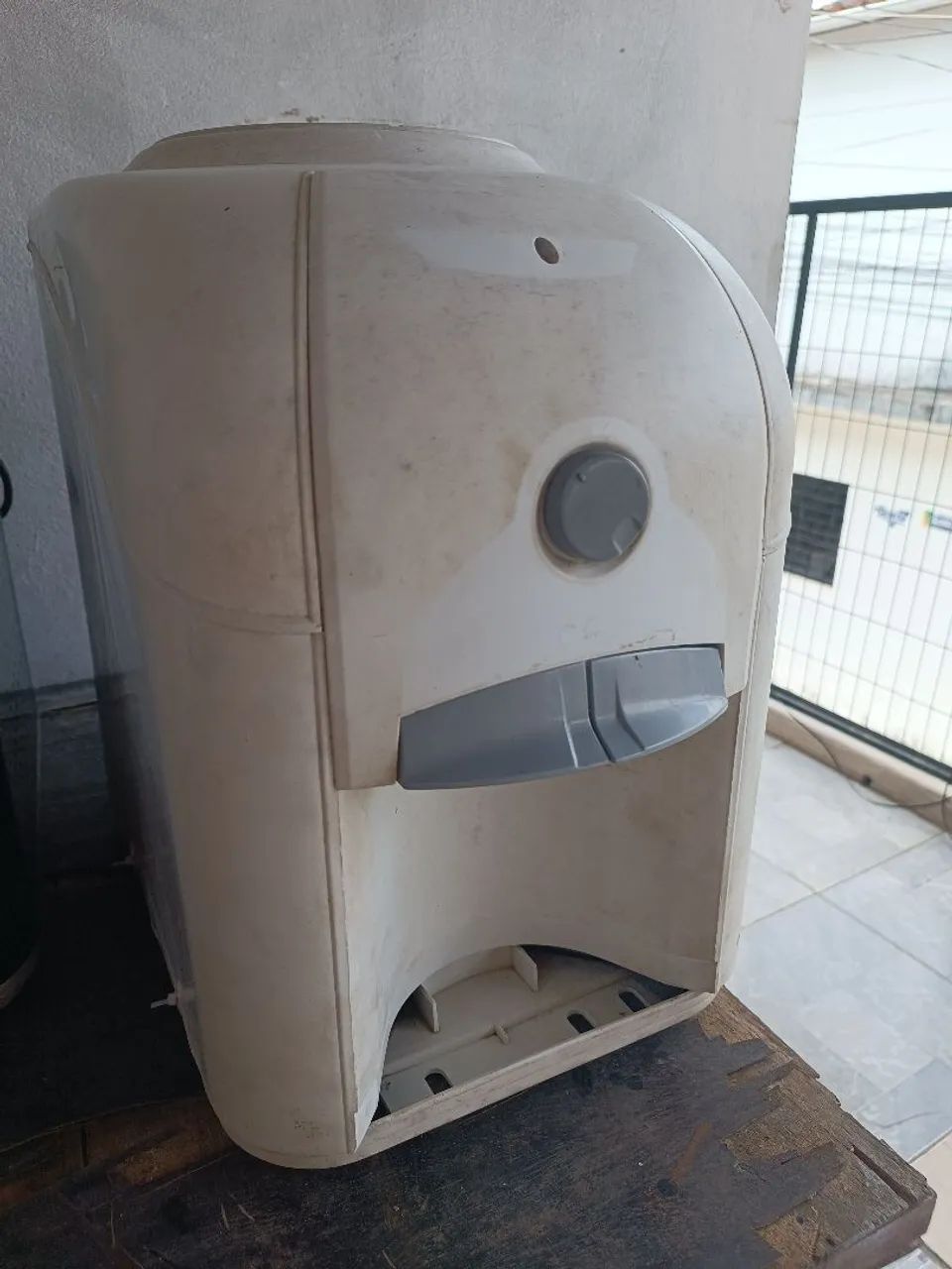 Gela água