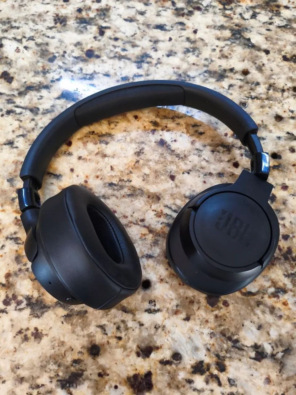 JBL Tune 710BT