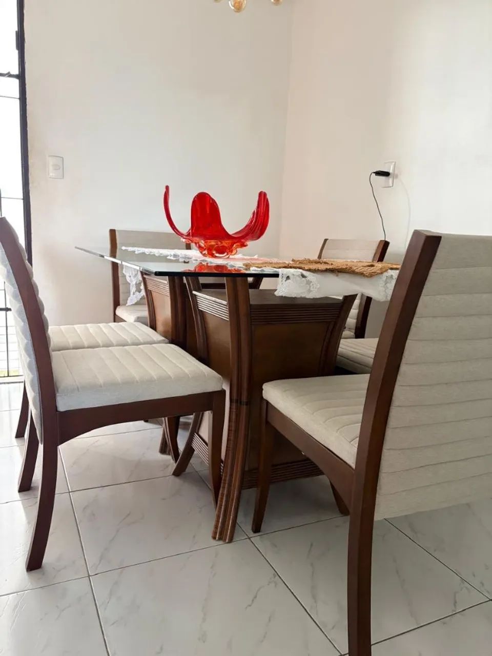 Mesa de jantar, seis cadeiras  - Foto 2