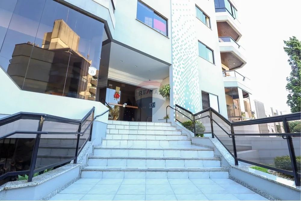 Apartamento à Venda no Bairro Centro - Foto 3