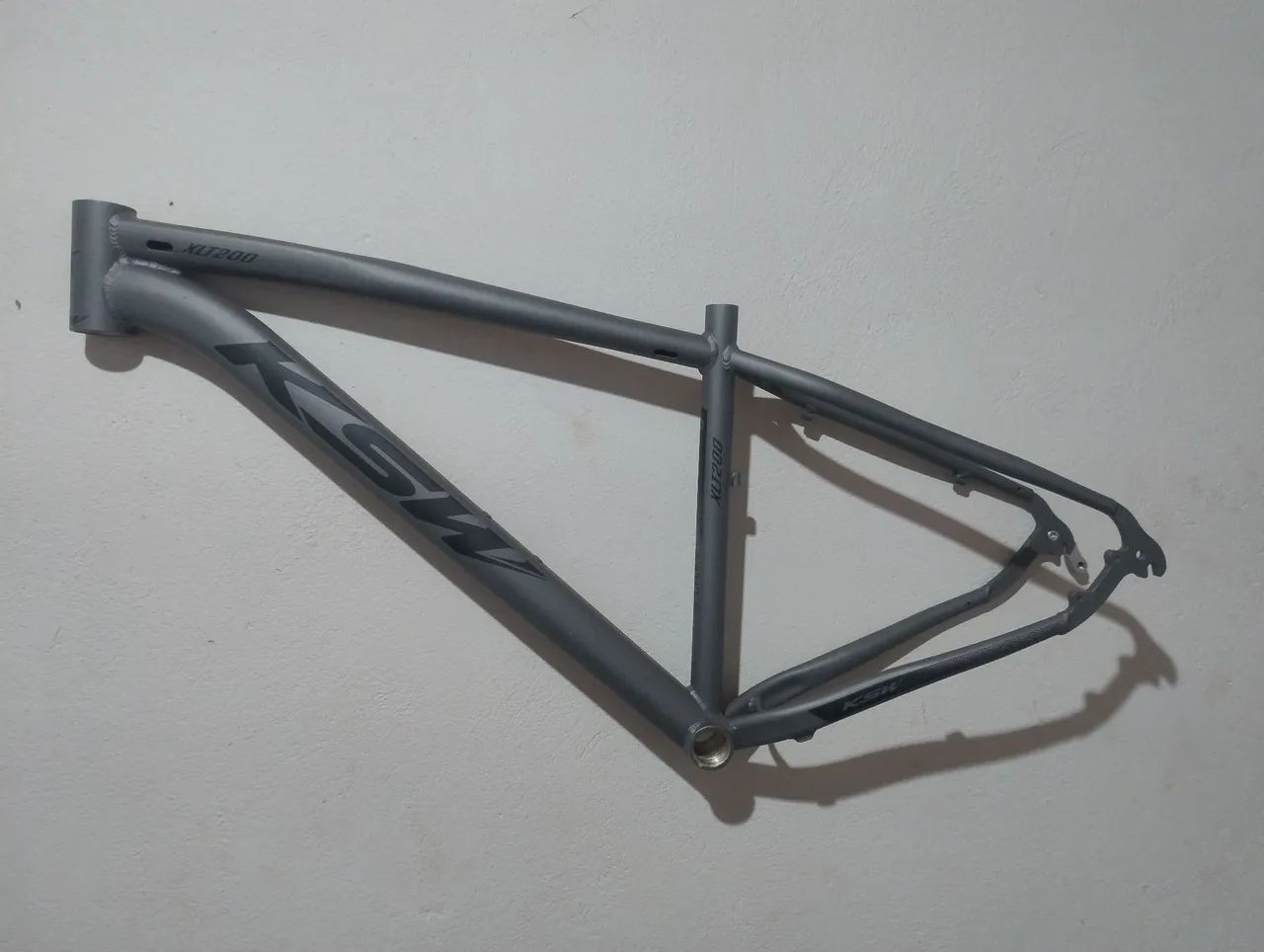 Quadro da marca ksw tamanho 17