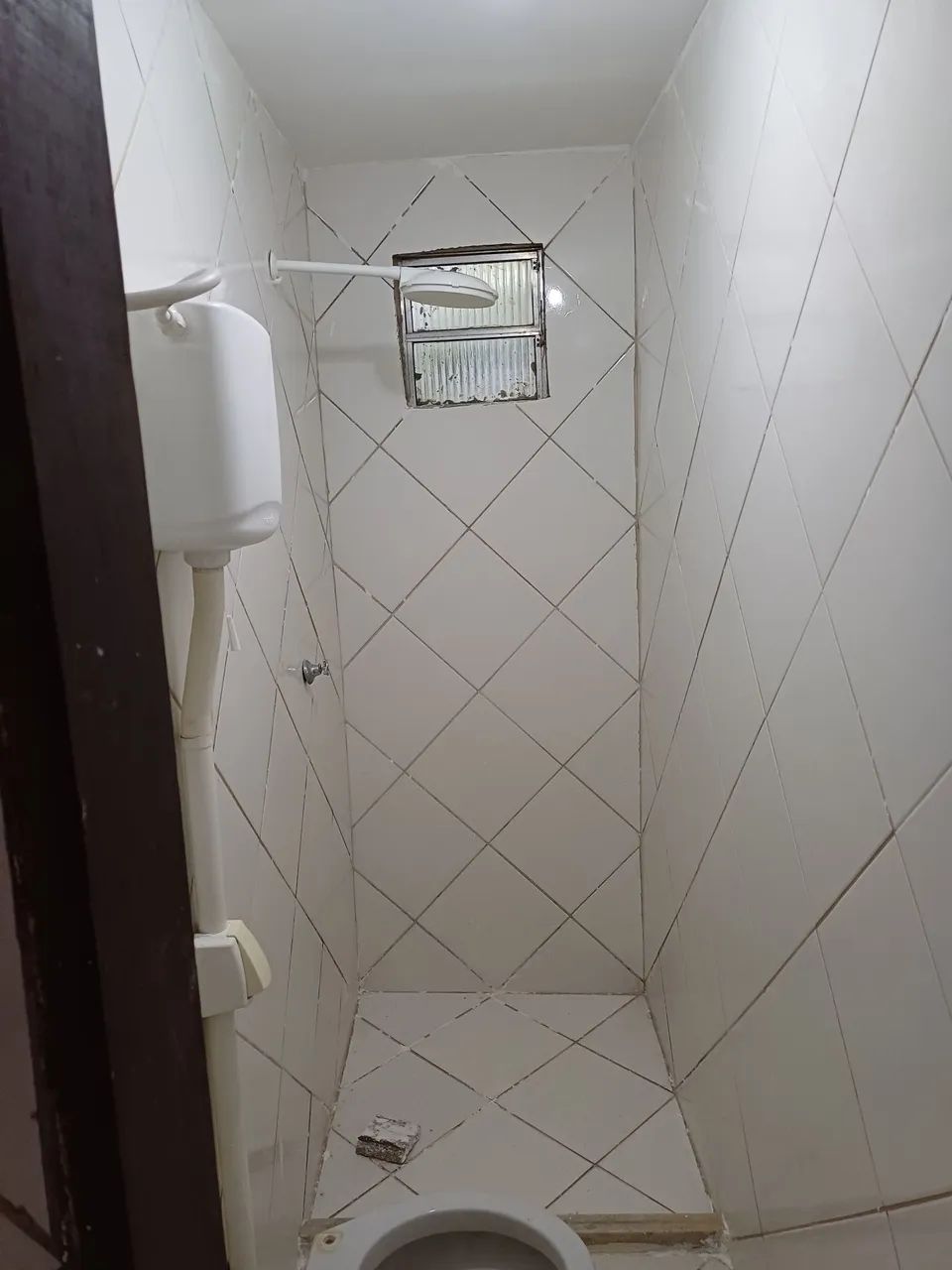 Excelente 1/4 e sala. 