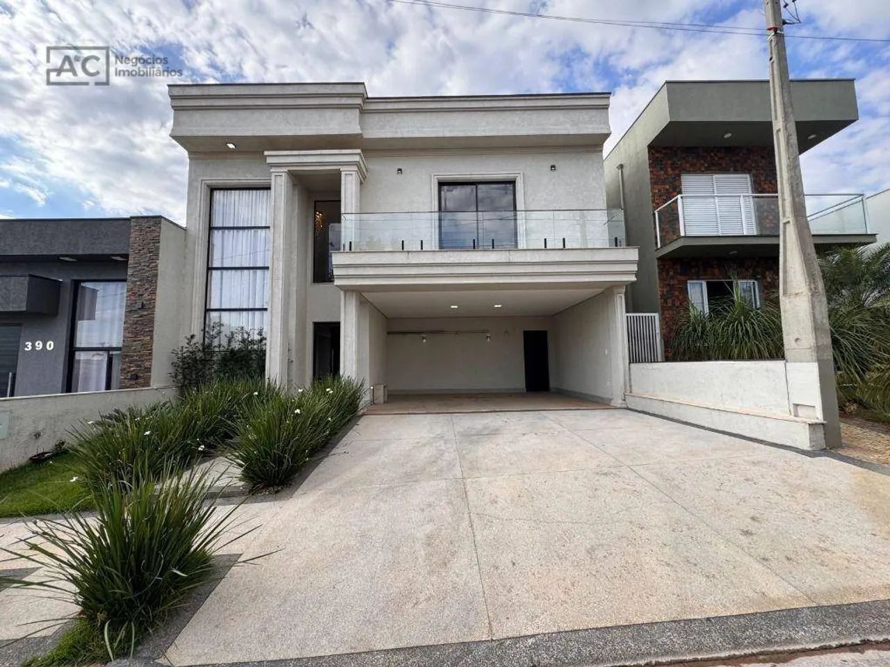Casa com 4 dormitórios, 200 m² - Parque Olívio Franceschini - Hortolândia/SP