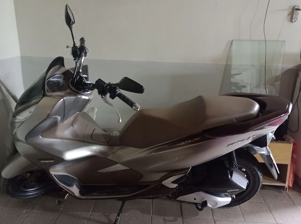 Pcx  excelente estado de conservação 