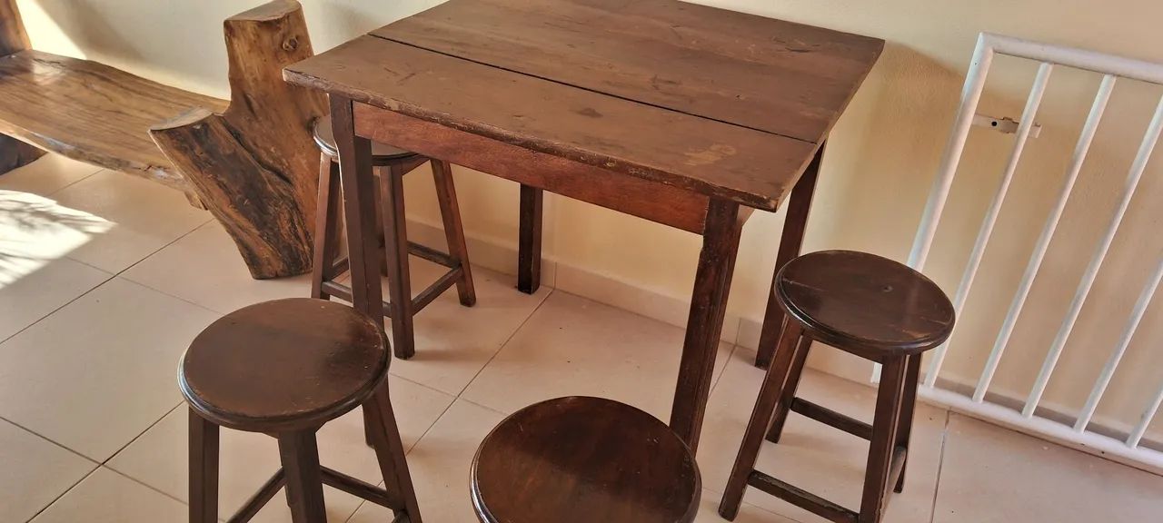 Mesa de madeira maciça  - Foto 5