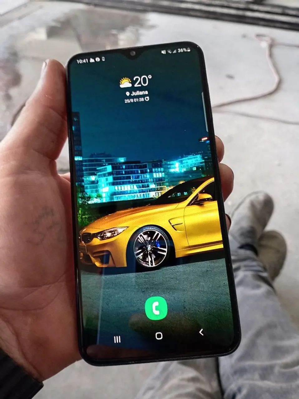 Samsung A20  Celular simples Uso básico