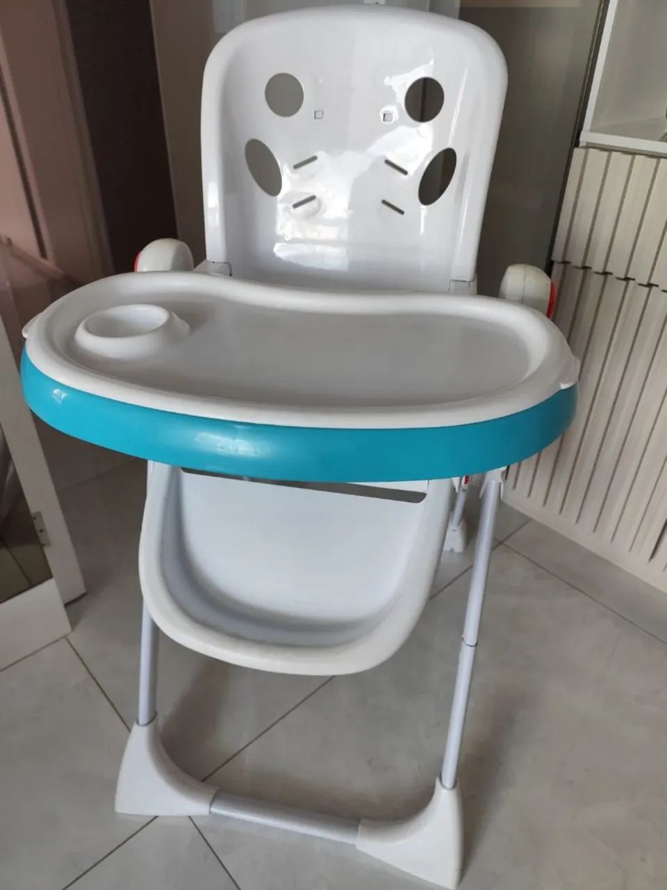 CADEIRA PARA ALIMENTAÇÃO INFANTIL 