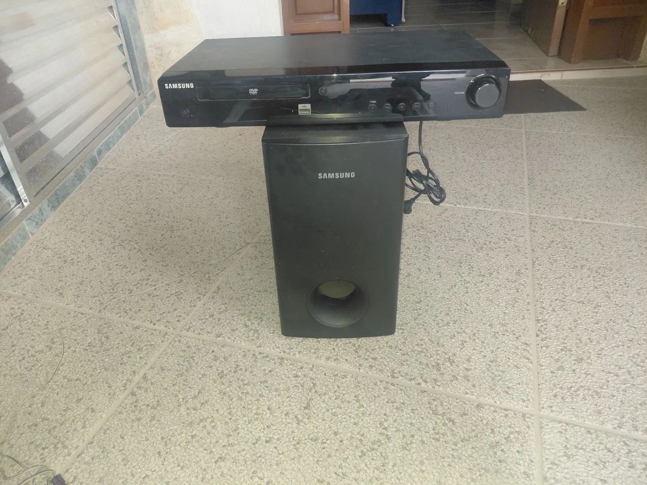 Home  cinema  system 