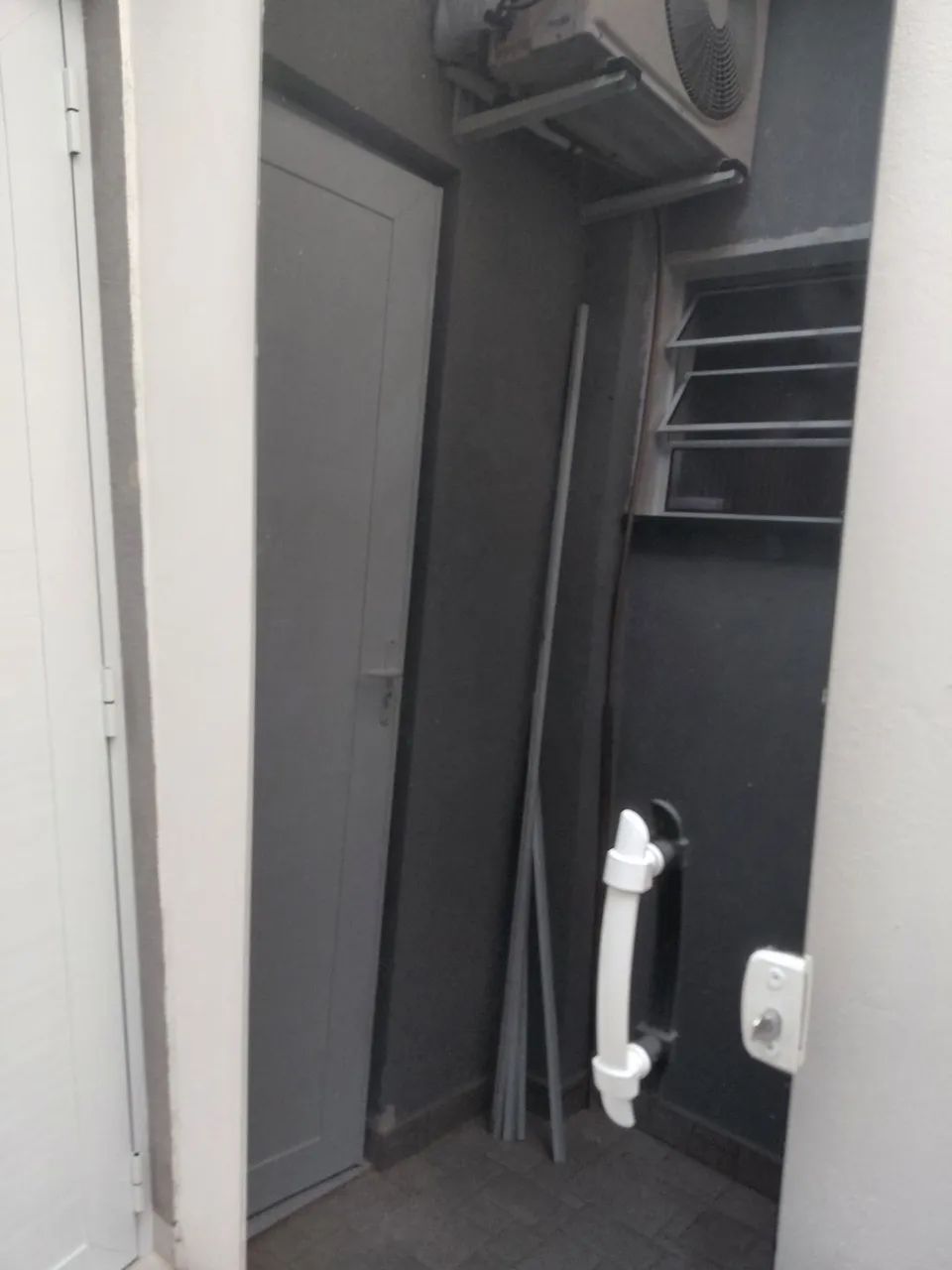 porta de blindex,  semi nova