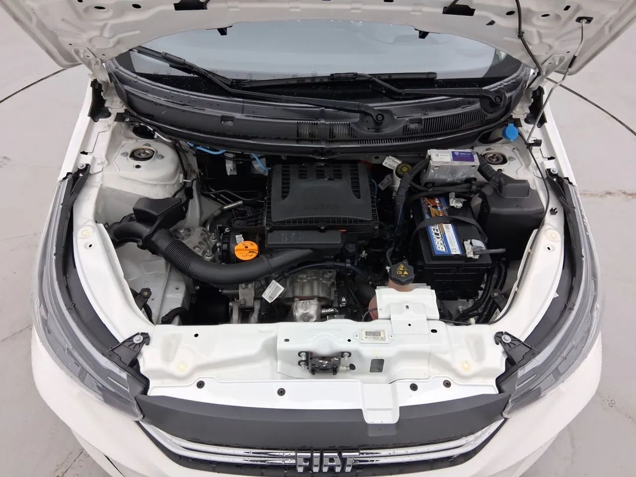 Fiat Cronos 1.0 6V Flex, foto 10 de 18