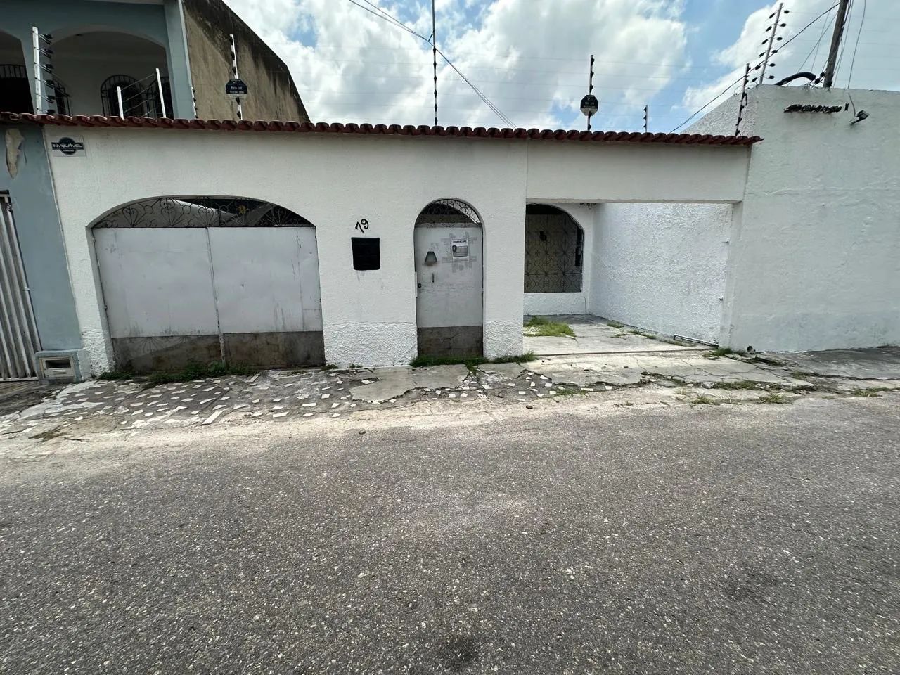 Alugo excelente casa 