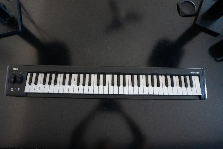 Teclado Controlador Korg MicroKey2 61 - Foto 2