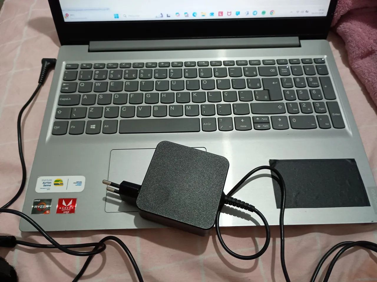 Notebook Lenovo  - Foto 2