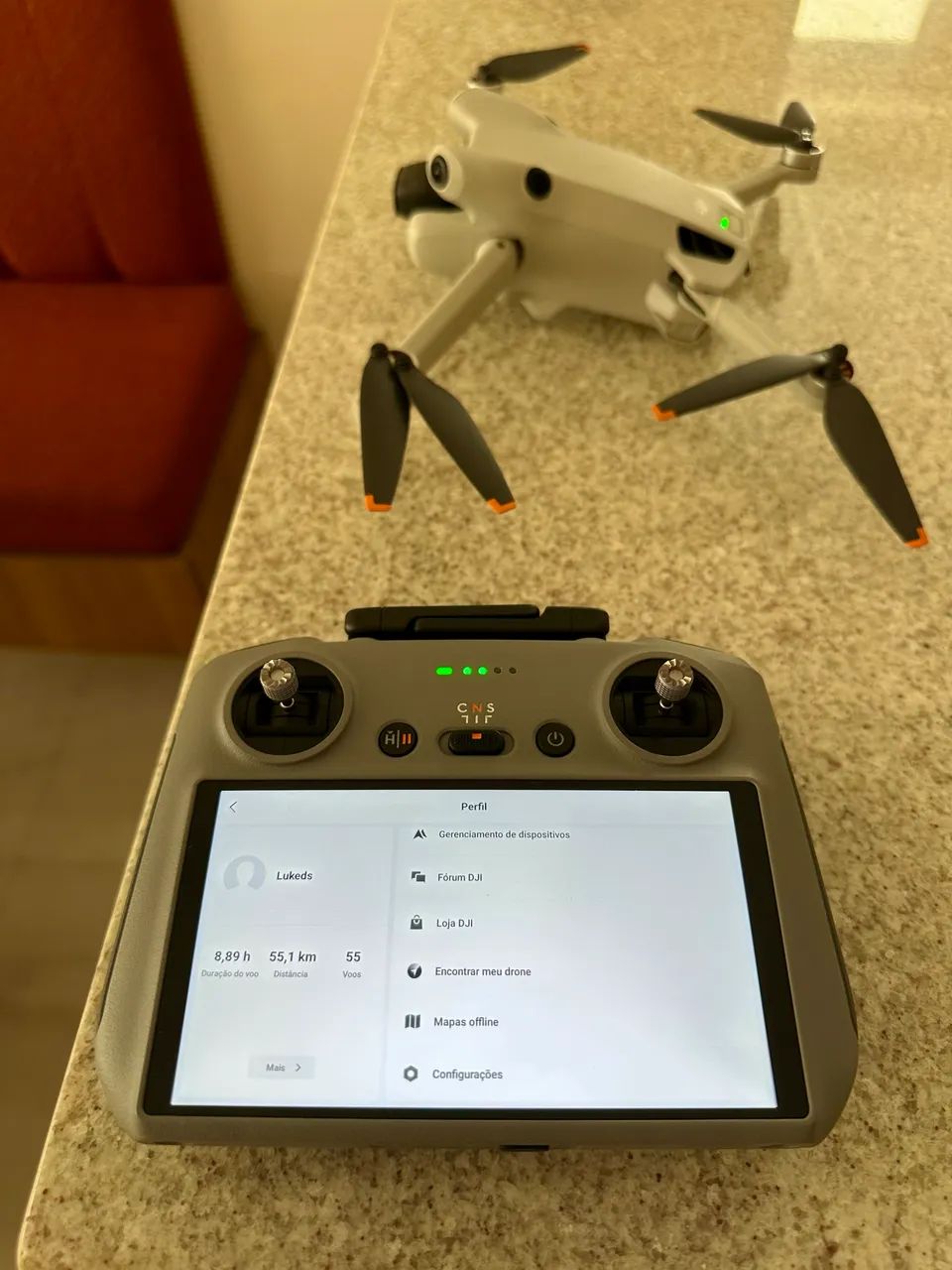 DJI Mini 4 Pro Fly More Combo Plus - Foto 4