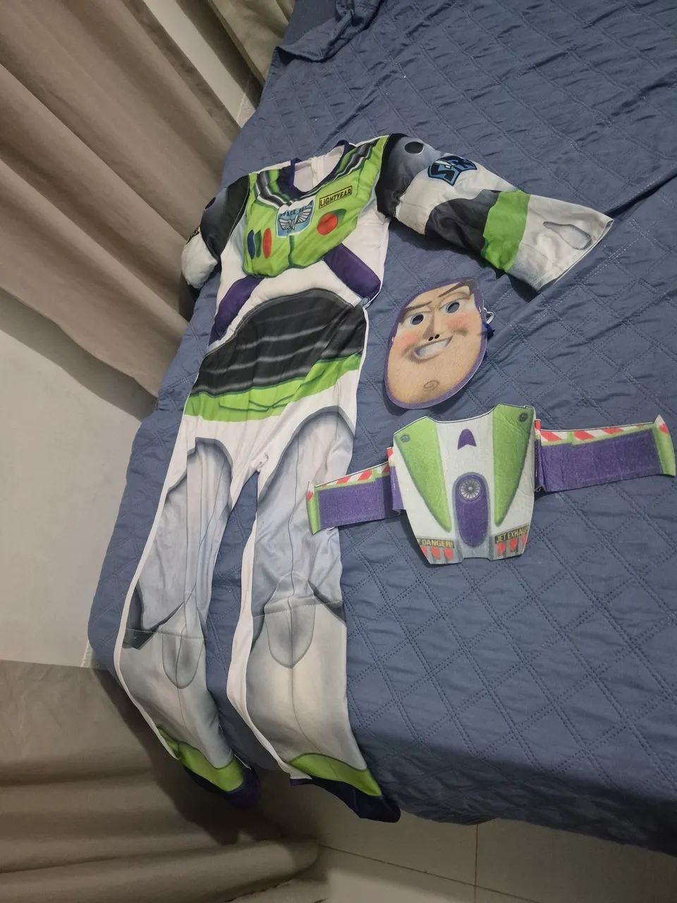 Fantasia buzz lightyear 10/12 anos - Foto 3