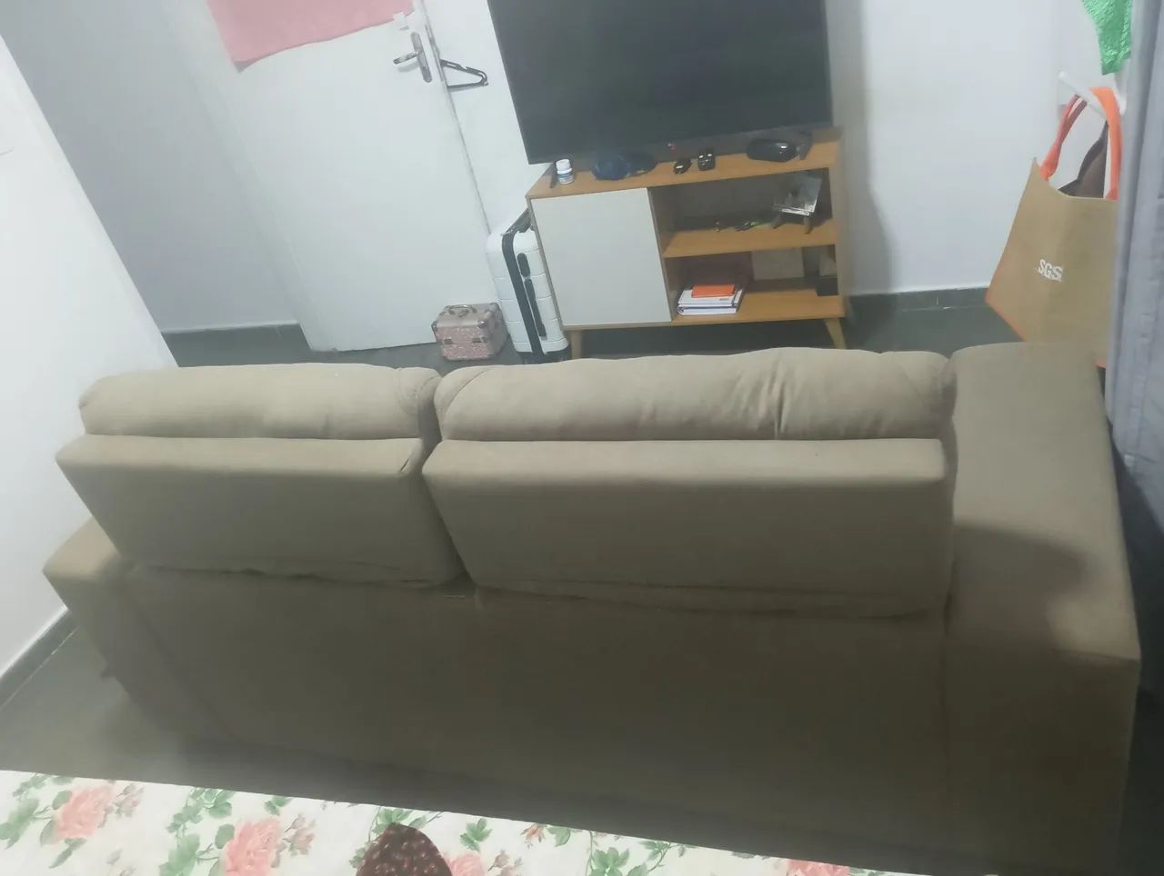 Vende -se Sofá Retrátil 3 lugares - Foto 5