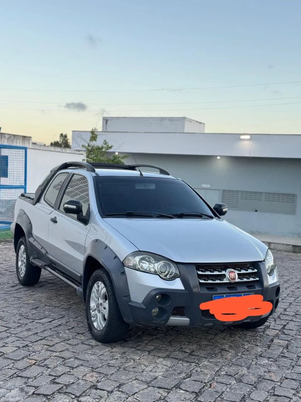 Fiat Strada Adventure1.8/ 1.8 Locker Flex CD 2012 - Foto 3