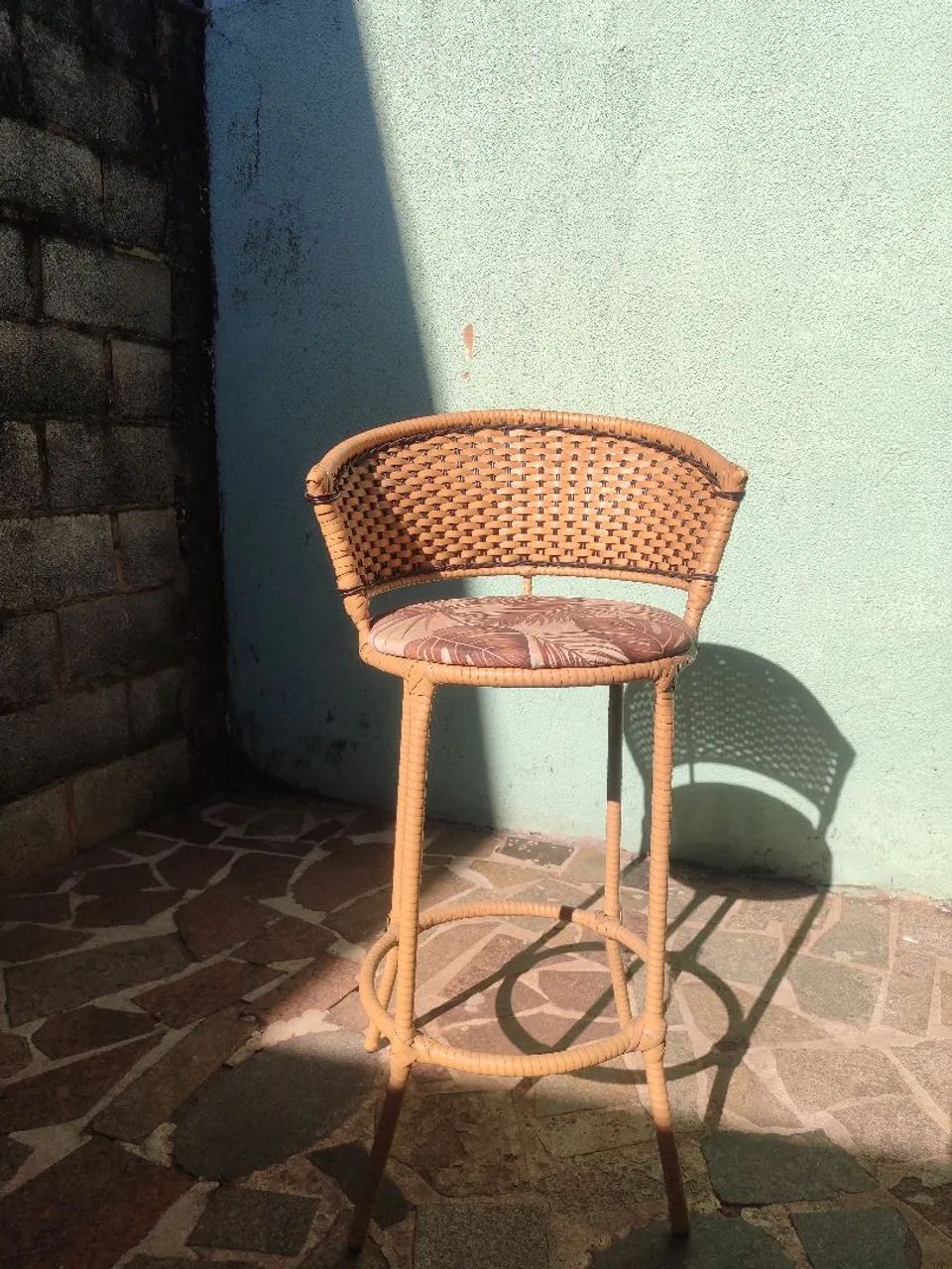 Banqueta alta para balcão bege