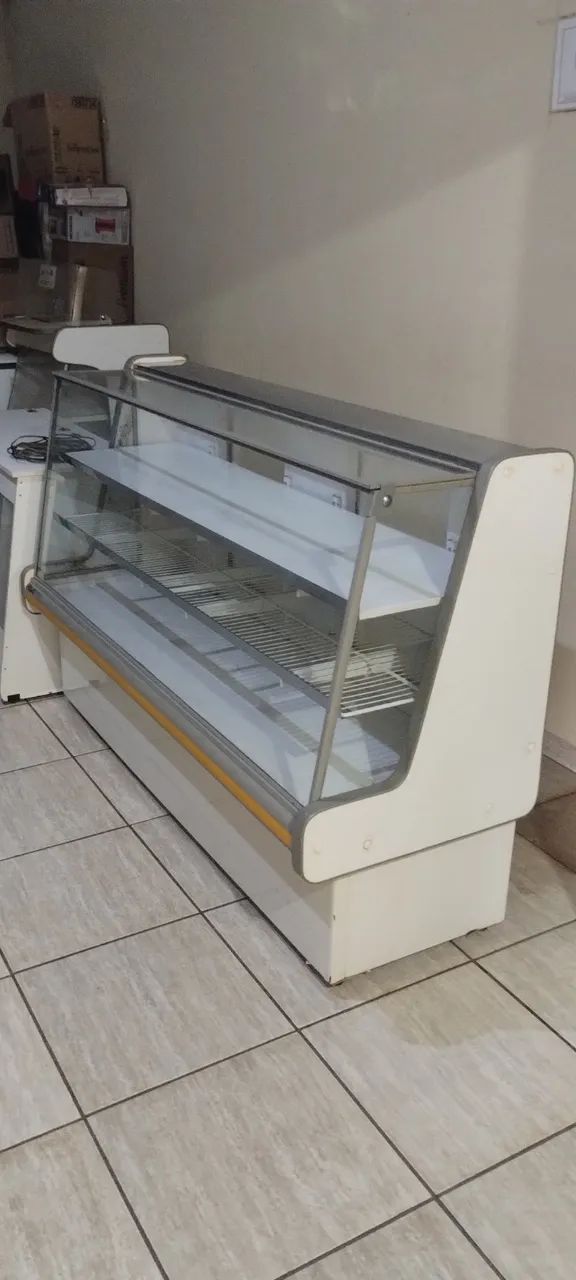 Balcão espositor 220 volts semi novo  - Foto 4