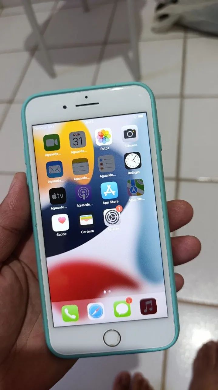 iPhone 7 plus 256GB funcionando tudo perfeitamente venda ou troca aceito cartão de