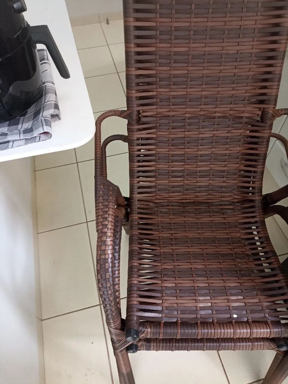 Cadeira de área nova nunca usada. 150$ cada uma  - Foto 4