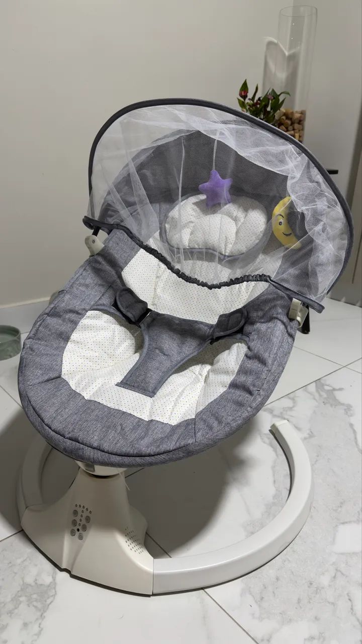 Cadeira de balanço elétrica para bebê nova - Foto 4