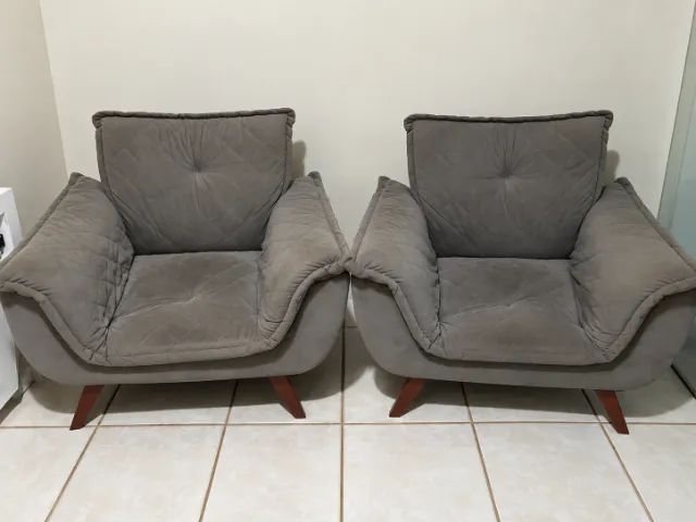 2 Poltronas Cinza em Excelente Estado - Sem Rasgos