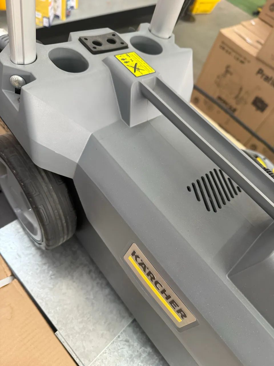 Lavadora karcher new Hd 585 (nova) - Foto 3