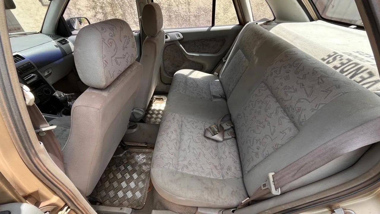 Volkswagen Gol Geração III Ouro 1.0 MI 16V Gasolina Mec. 4P 2000