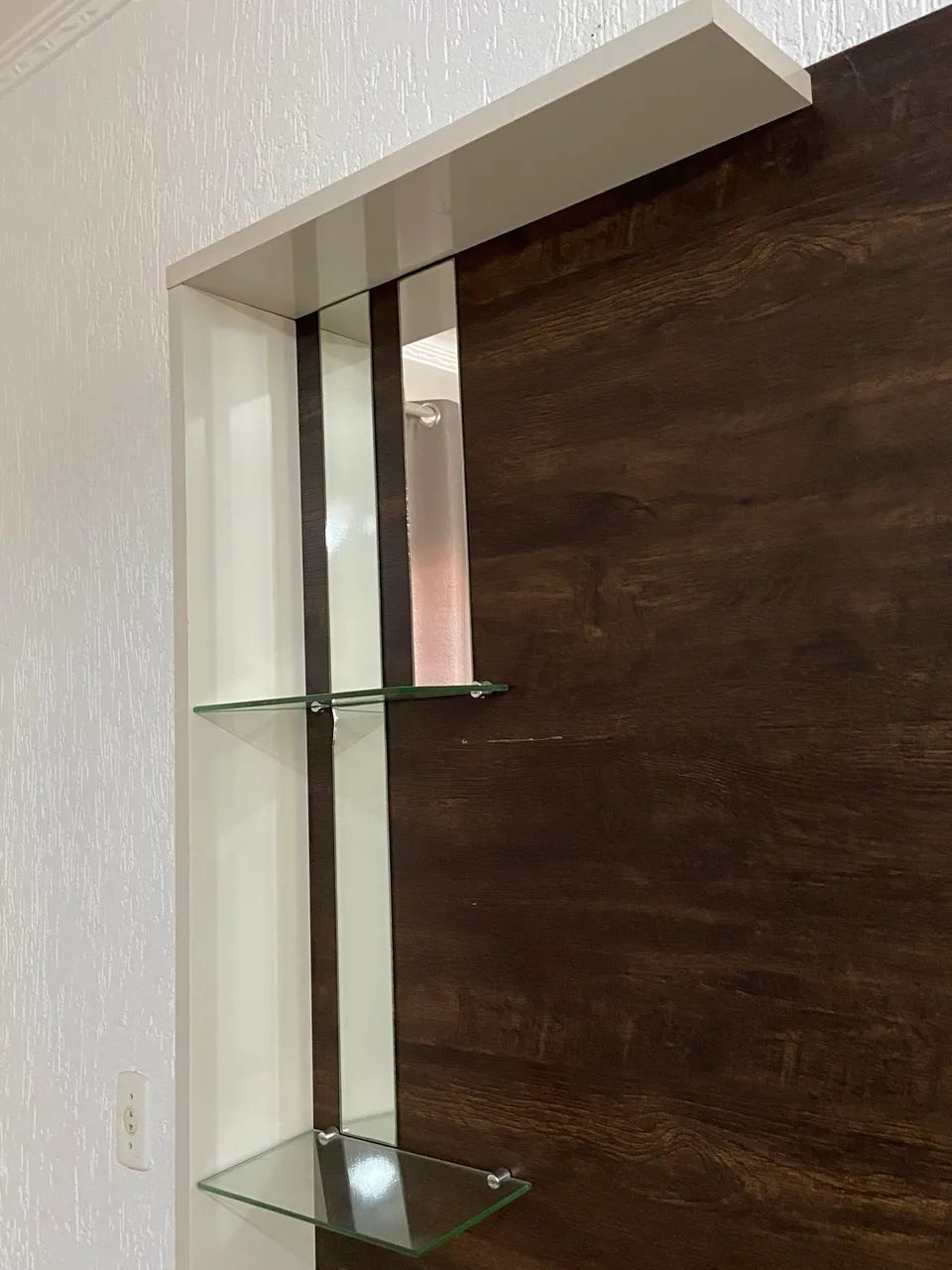 Painel + Rack para TV com Prateleiras de Vidro - Foto 4