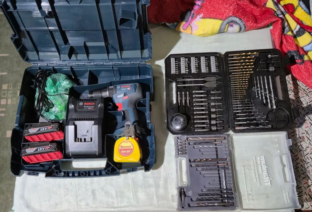 Parafusadeira Furadeira Impact Gsb 18v-50 Bosch Completa